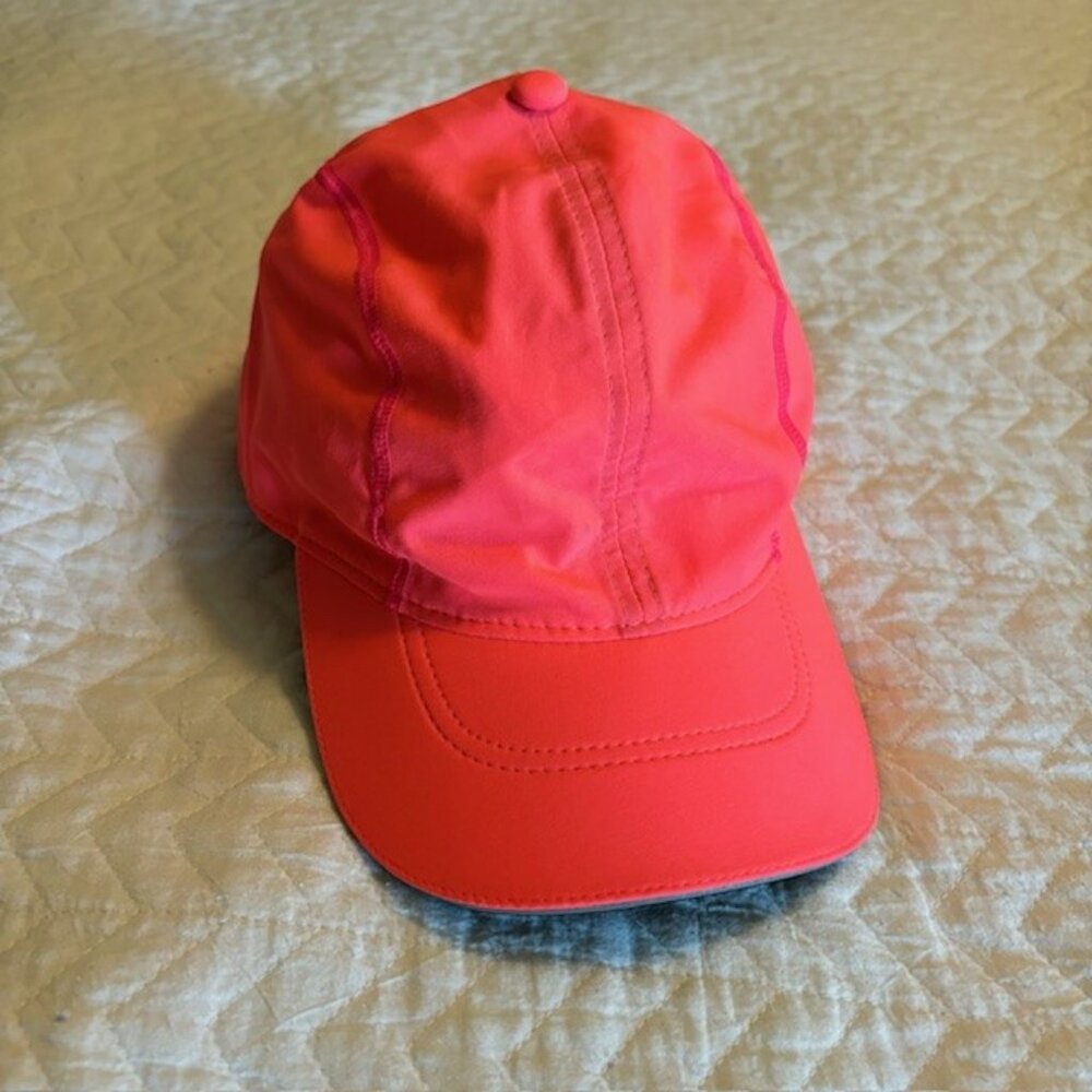 NWOT Brooks running hat pinkish orange